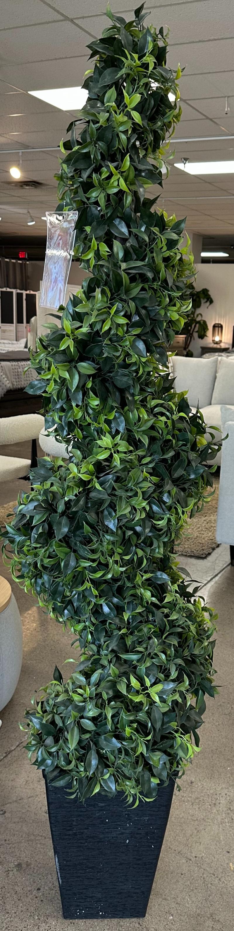 Swivel Tree 70"