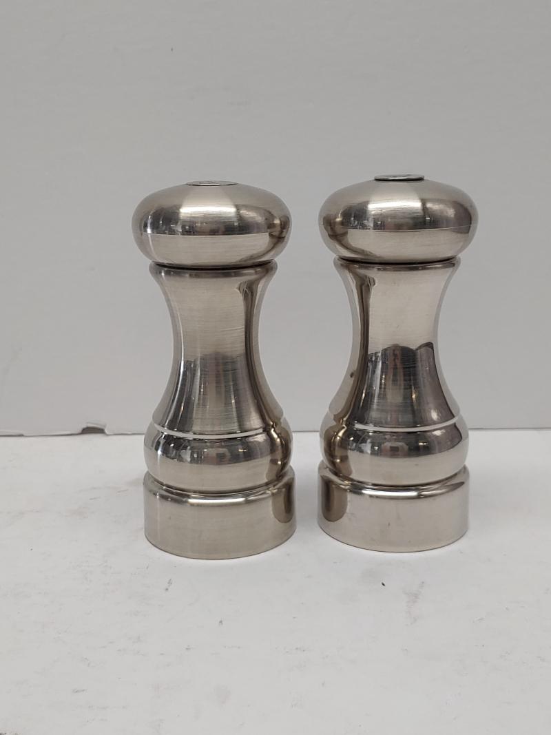Salt & Pepper Set